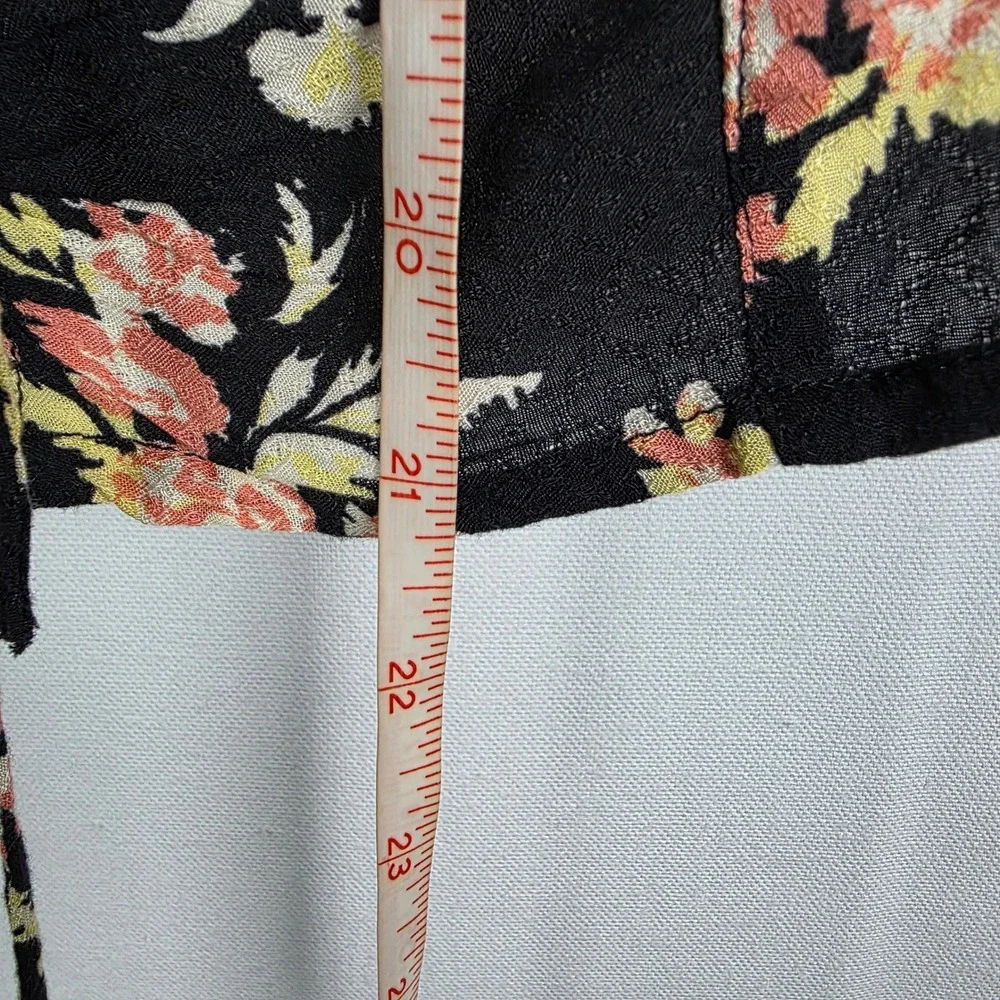NWT Free People Black Floral Puff Sleeve Smocked Crop Top‎ Tie Back Size M Boho